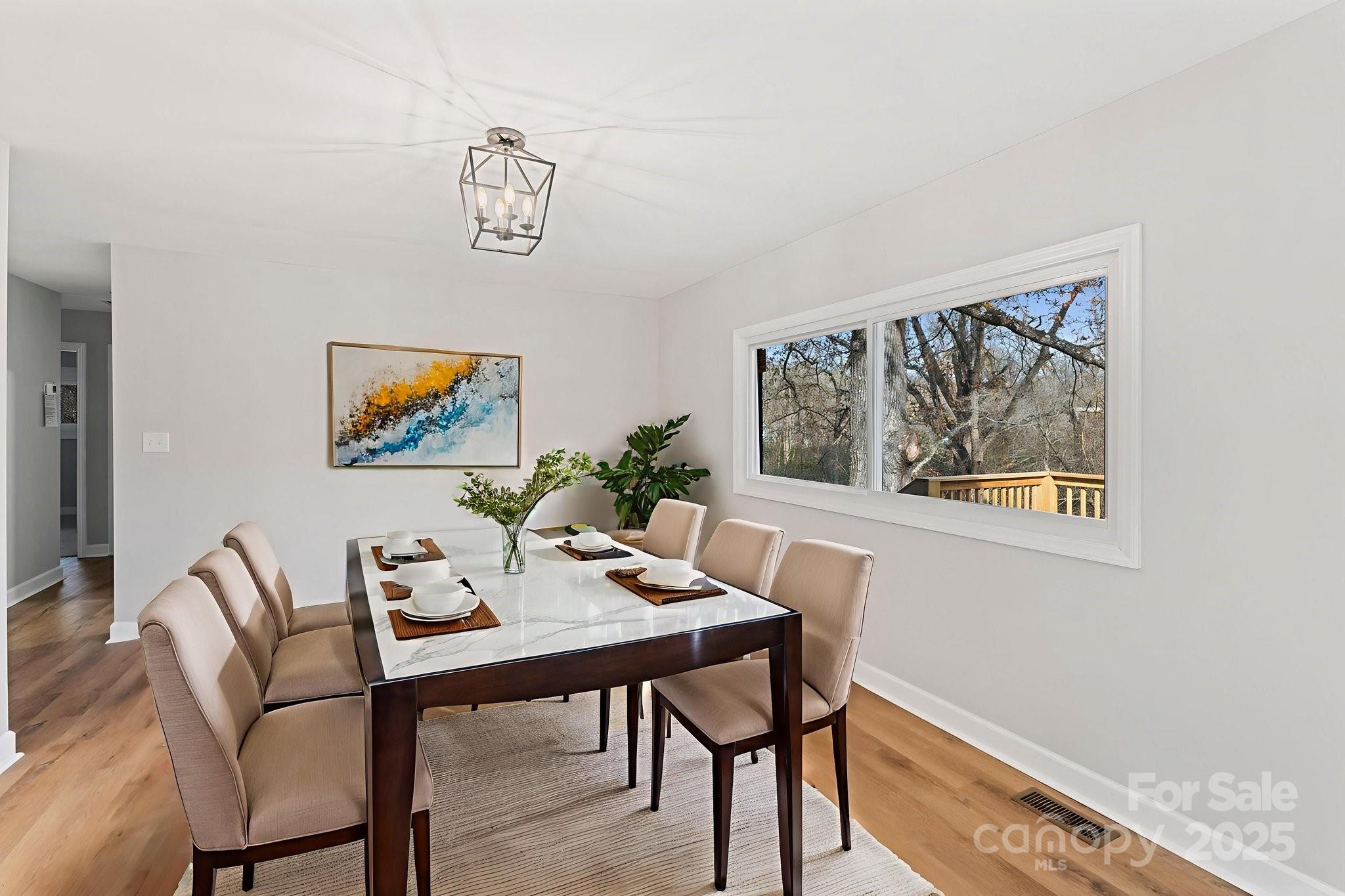 274 Hatley Circle NE — Concord