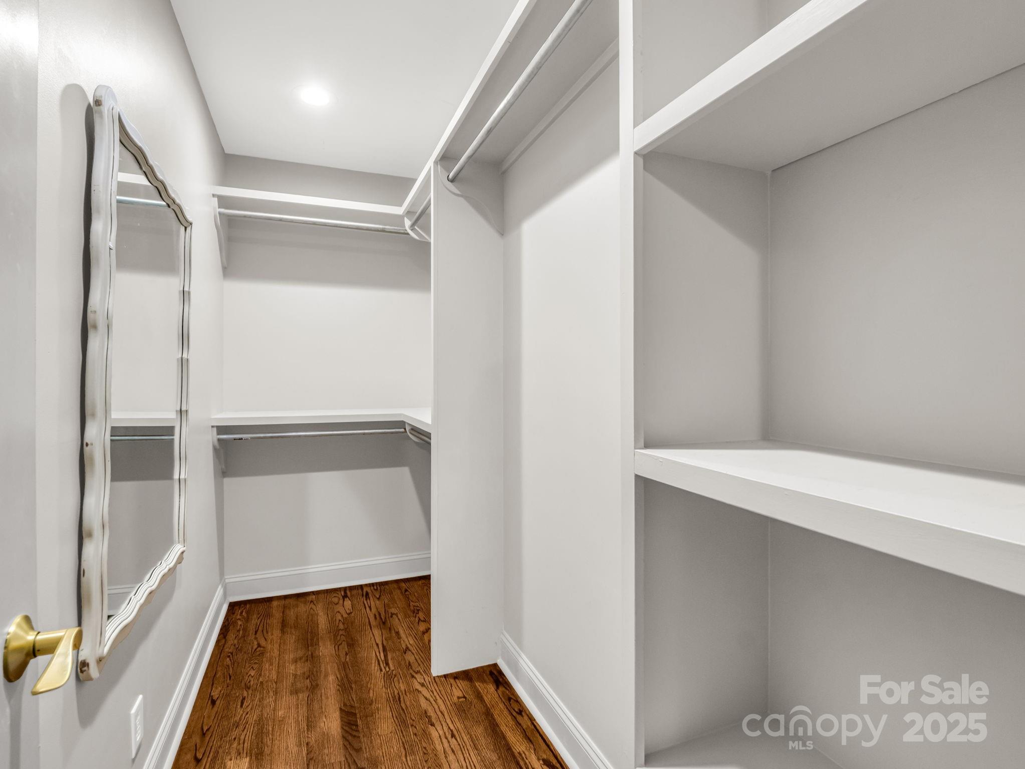2115 N Stoney View Court — Hendersonville