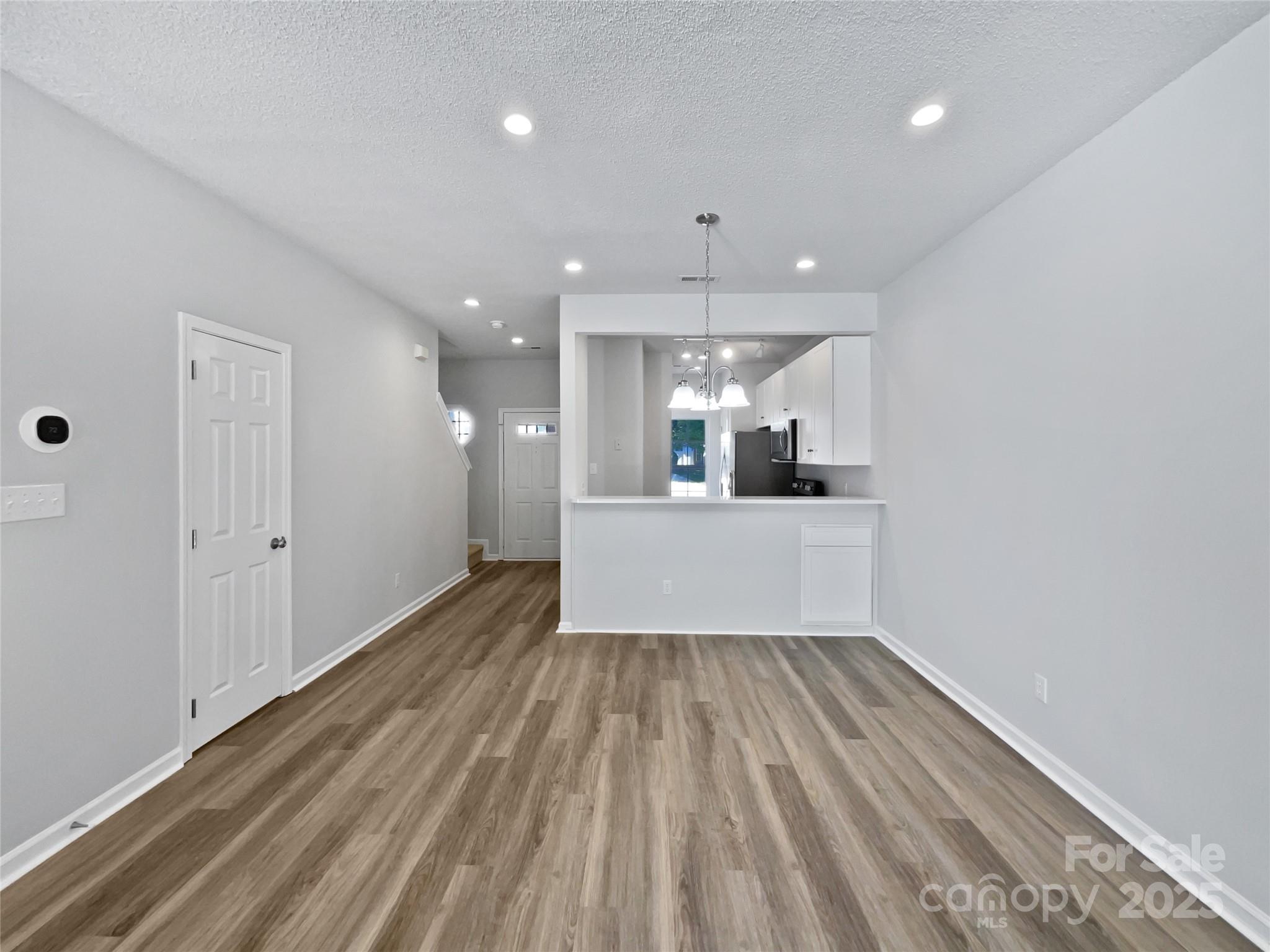 9065 Cinnabay Drive — Charlotte