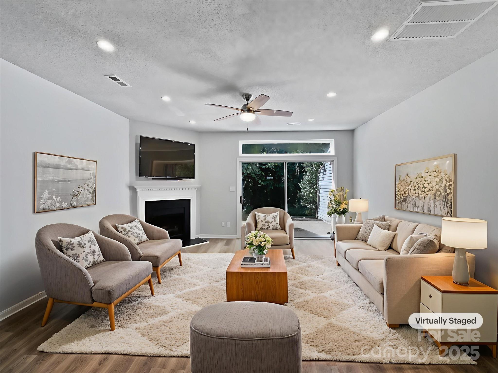 9065 Cinnabay Drive — Charlotte