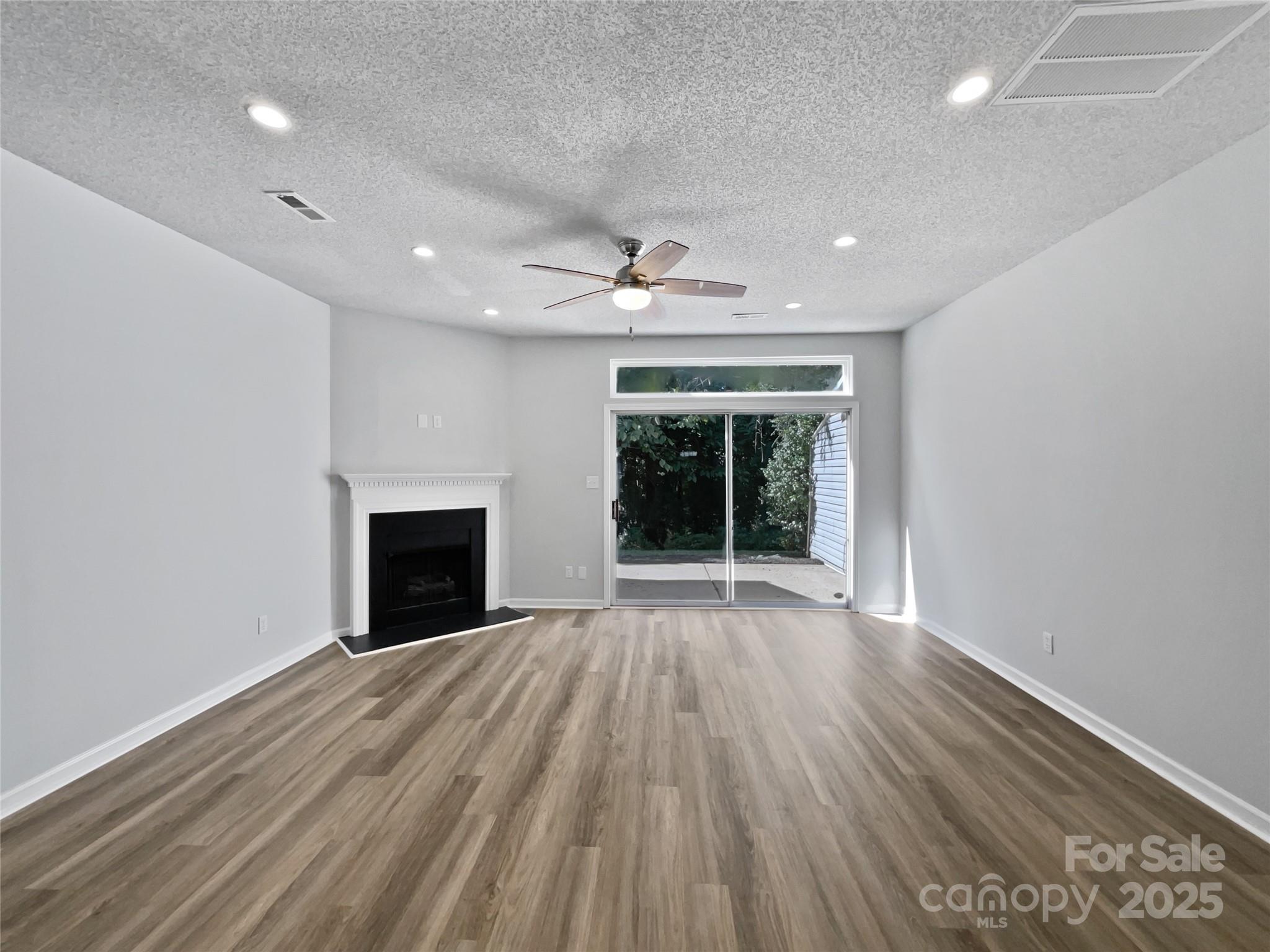 9065 Cinnabay Drive — Charlotte