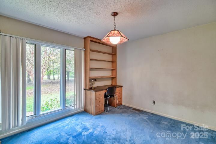 3966 Red Doc Road — Lancaster