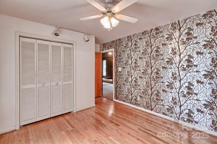 3966 Red Doc Road — Lancaster