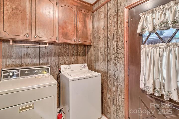 3966 Red Doc Road — Lancaster