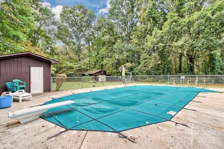 3966 Red Doc Road — Lancaster