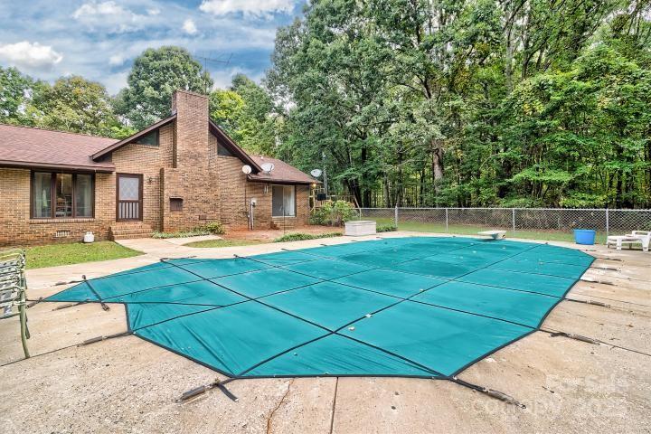 3966 Red Doc Road — Lancaster