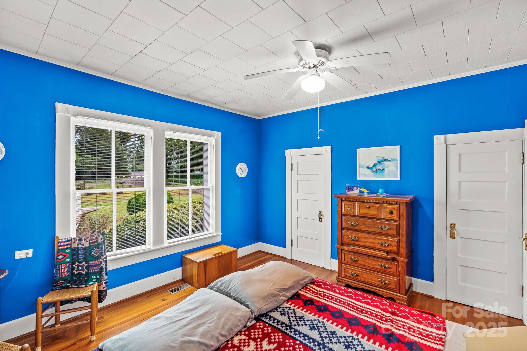 156 Brooks Street — Troutman