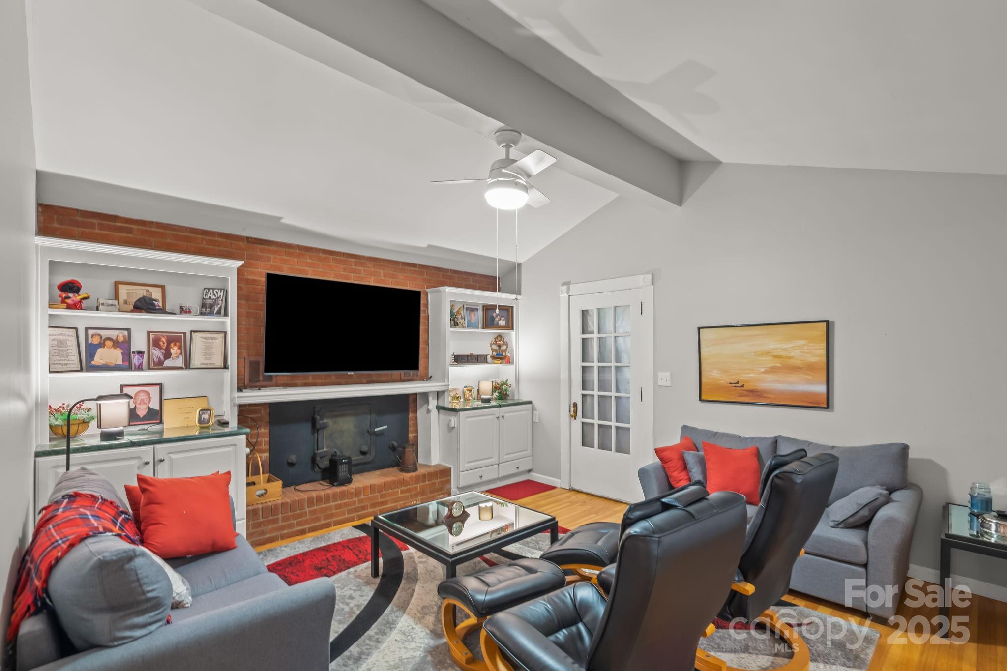 156 Brooks Street — Troutman