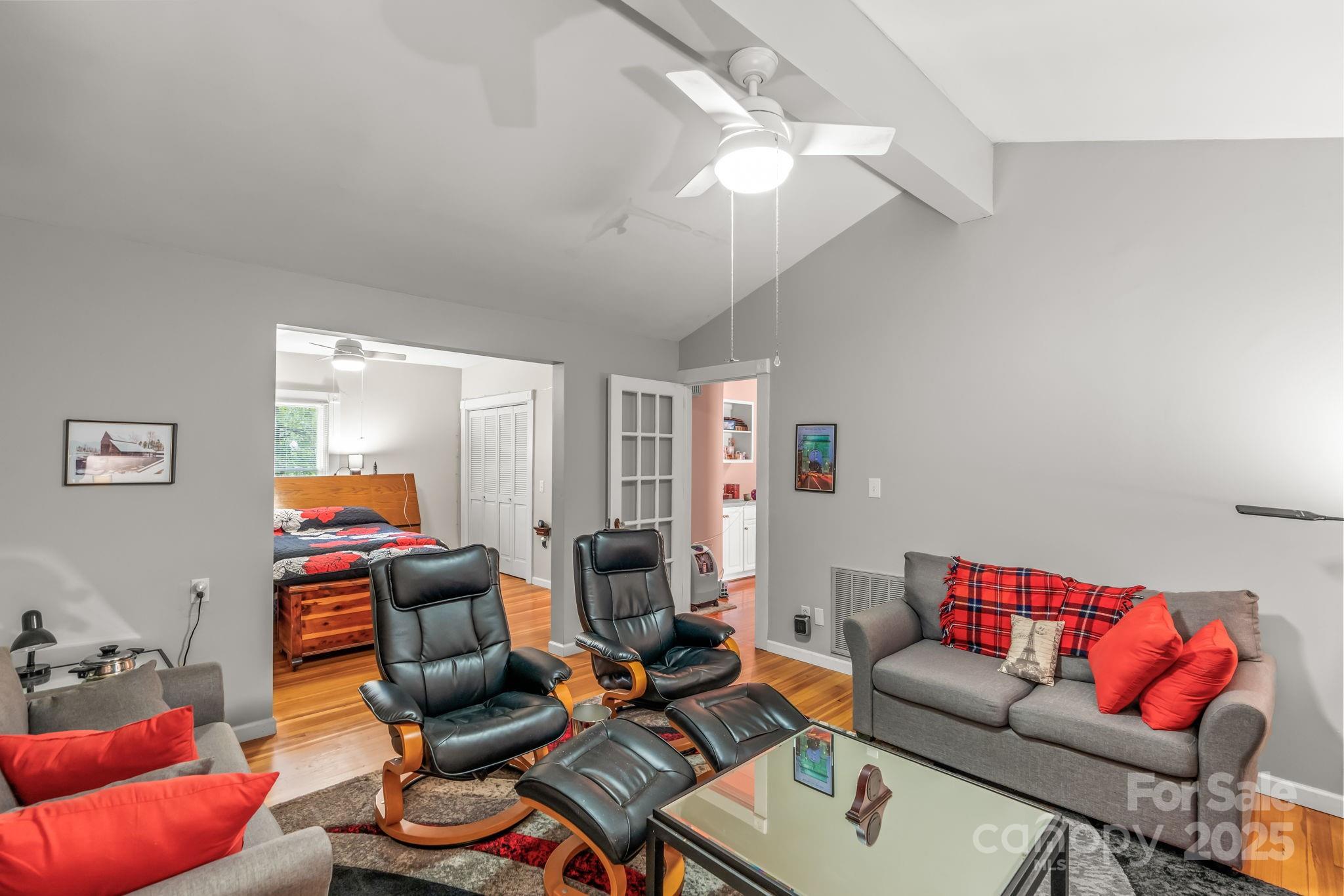156 Brooks Street — Troutman