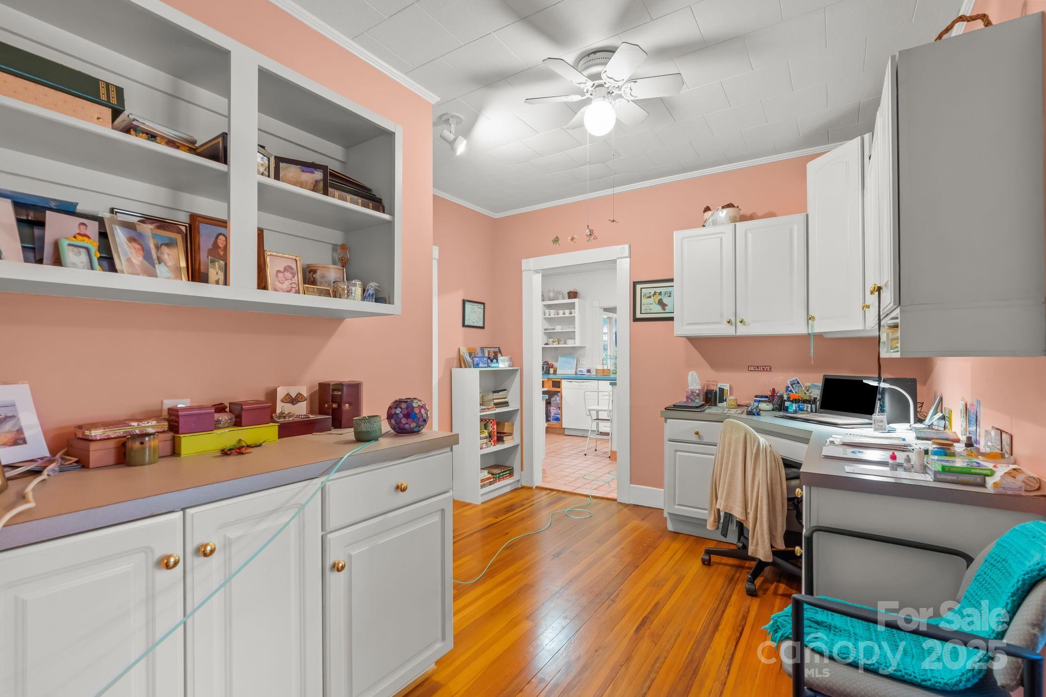 156 Brooks Street — Troutman