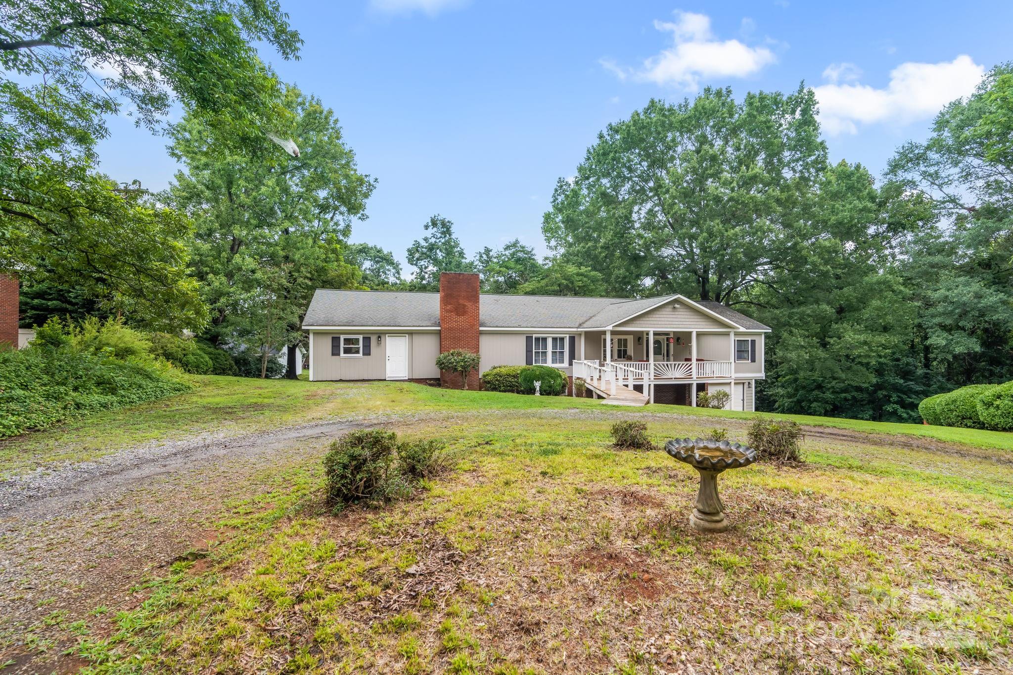 156 Brooks Street — Troutman
