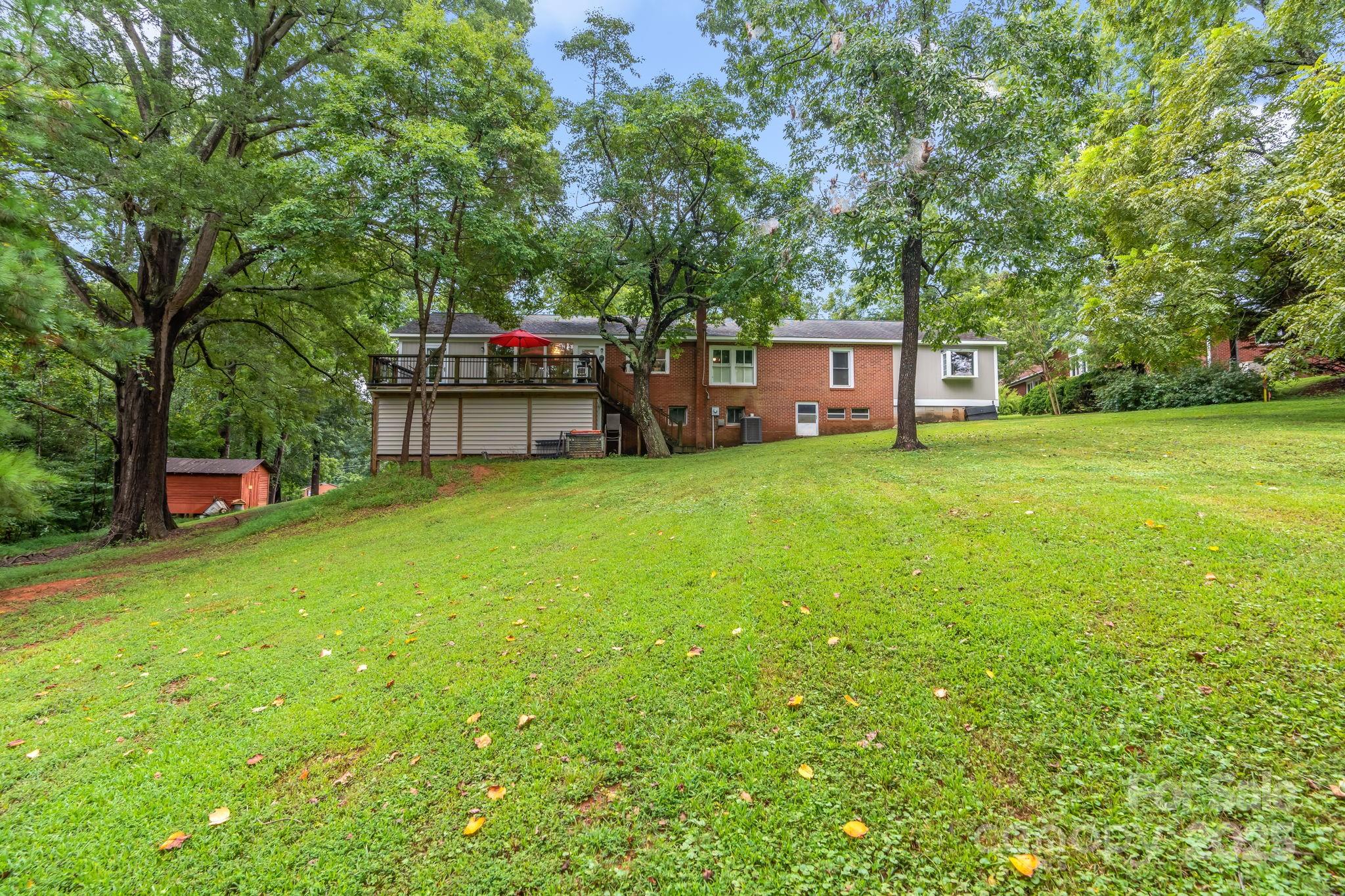 156 Brooks Street — Troutman