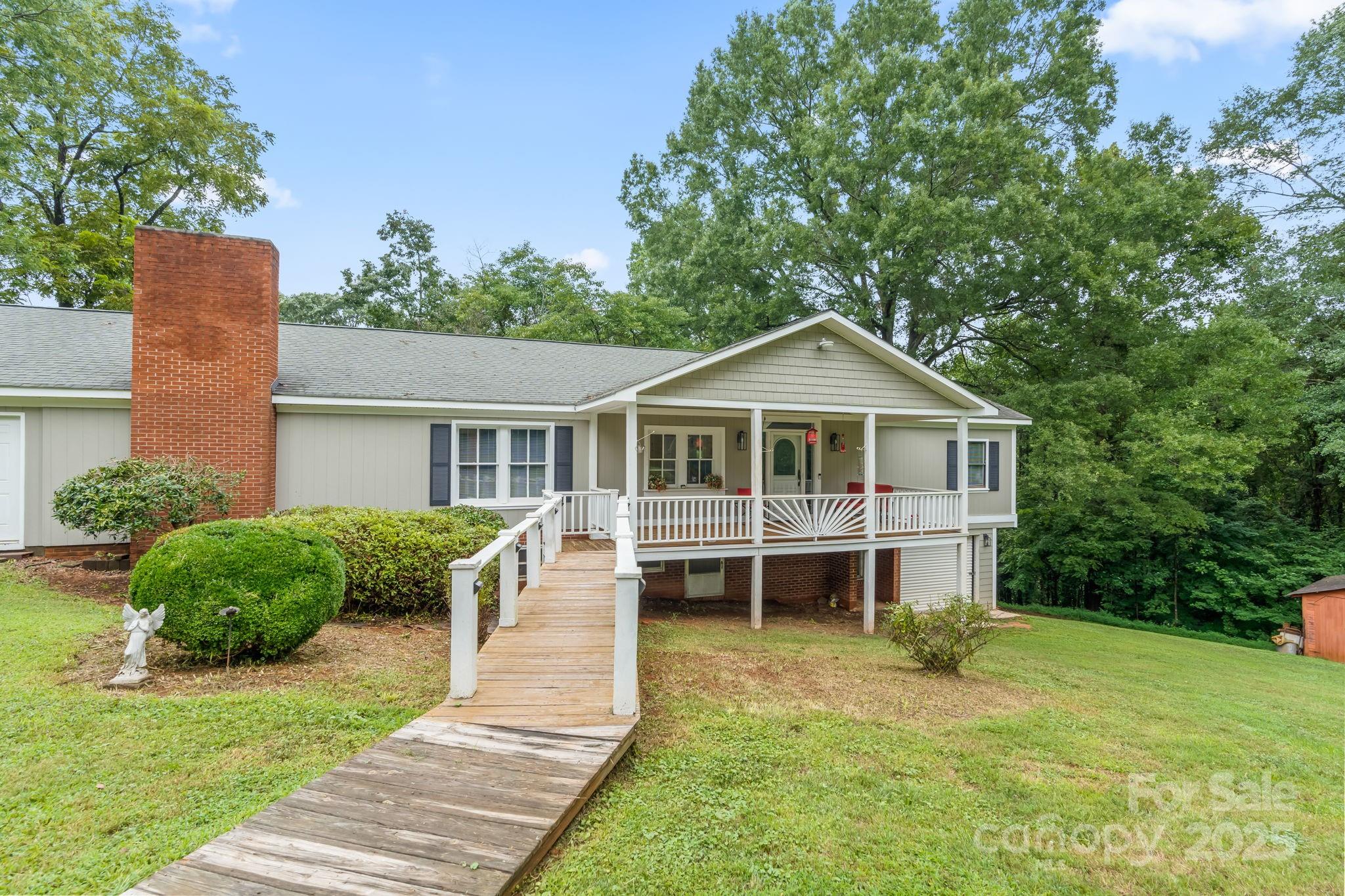 156 Brooks Street — Troutman