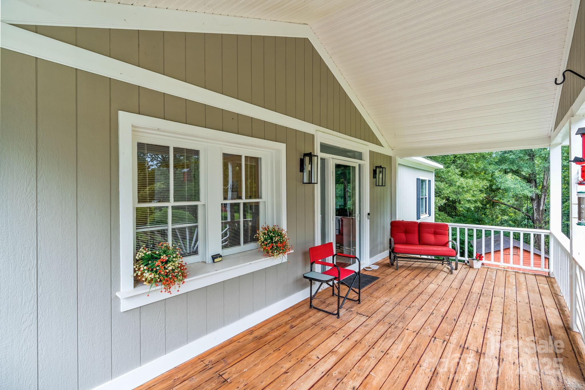 156 Brooks Street — Troutman