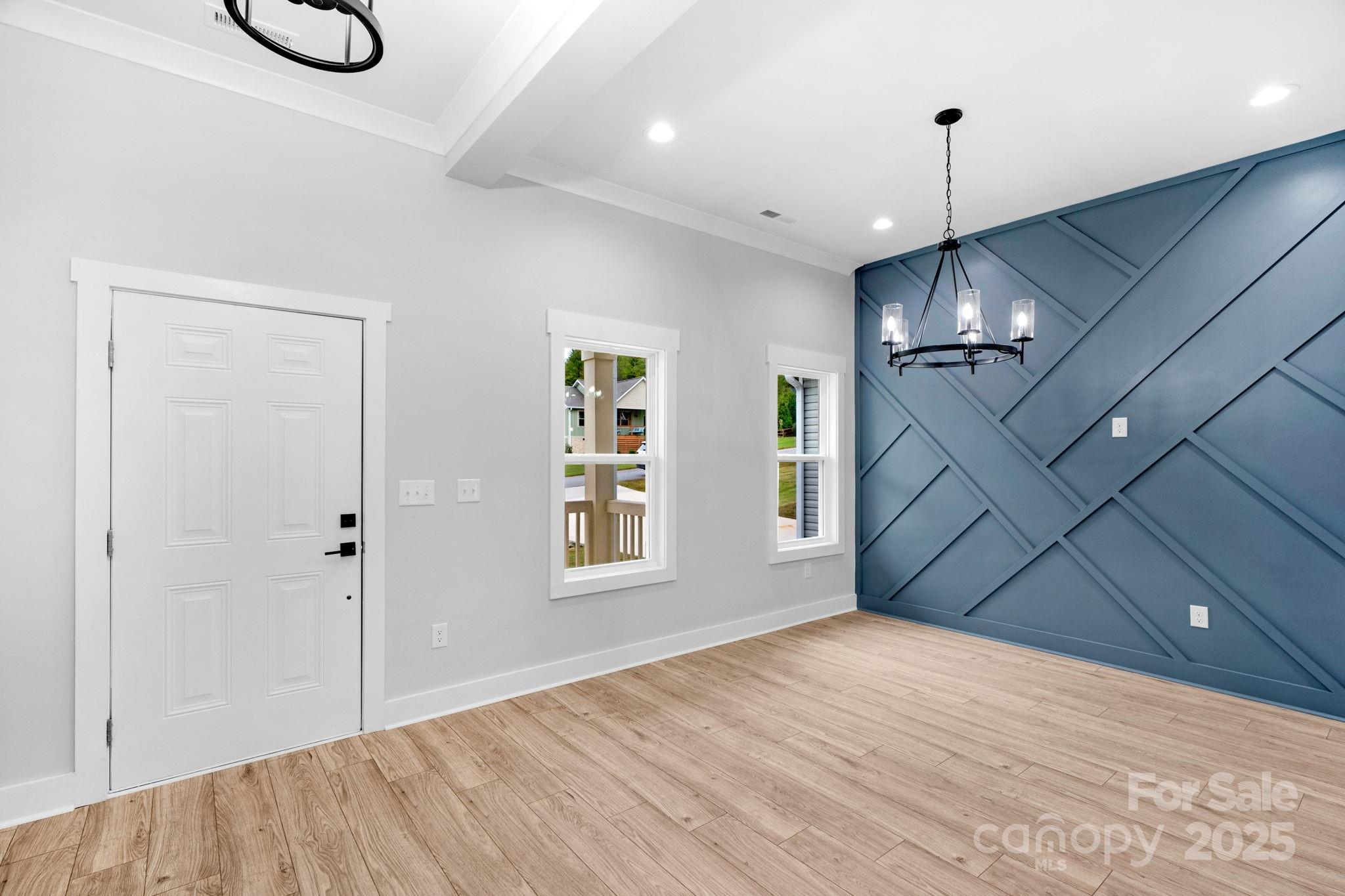 142 Crystal Heights Drive — Hendersonville