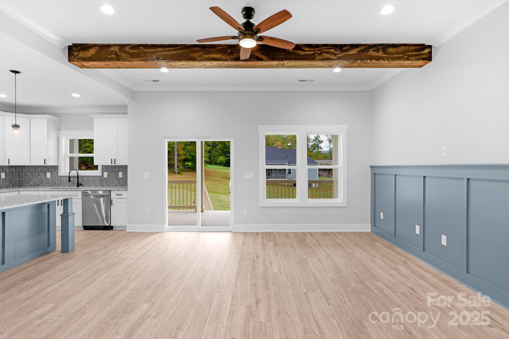 142 Crystal Heights Drive — Hendersonville