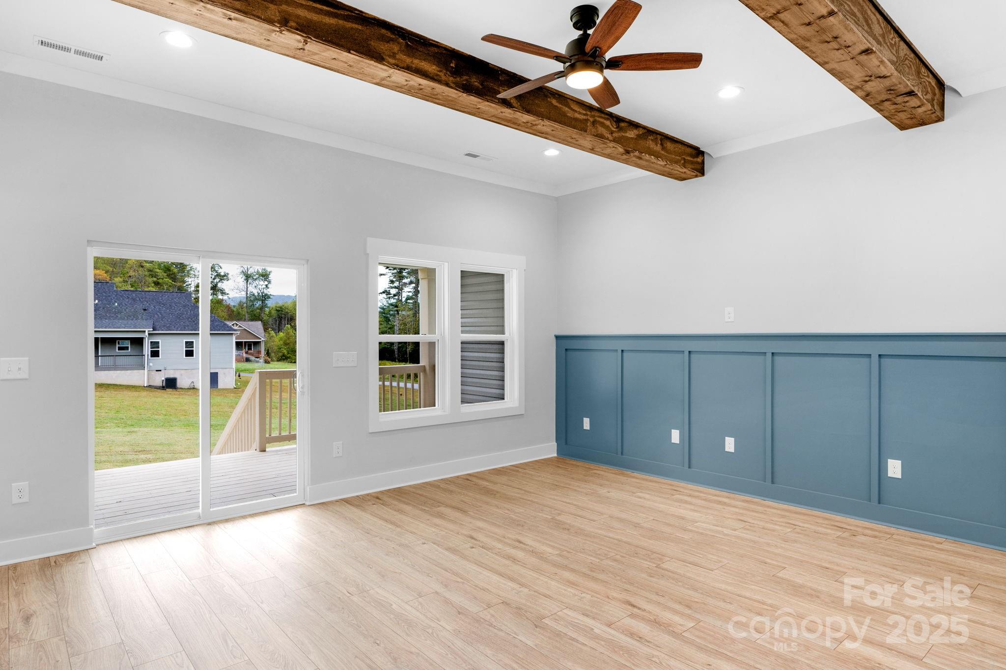 142 Crystal Heights Drive — Hendersonville