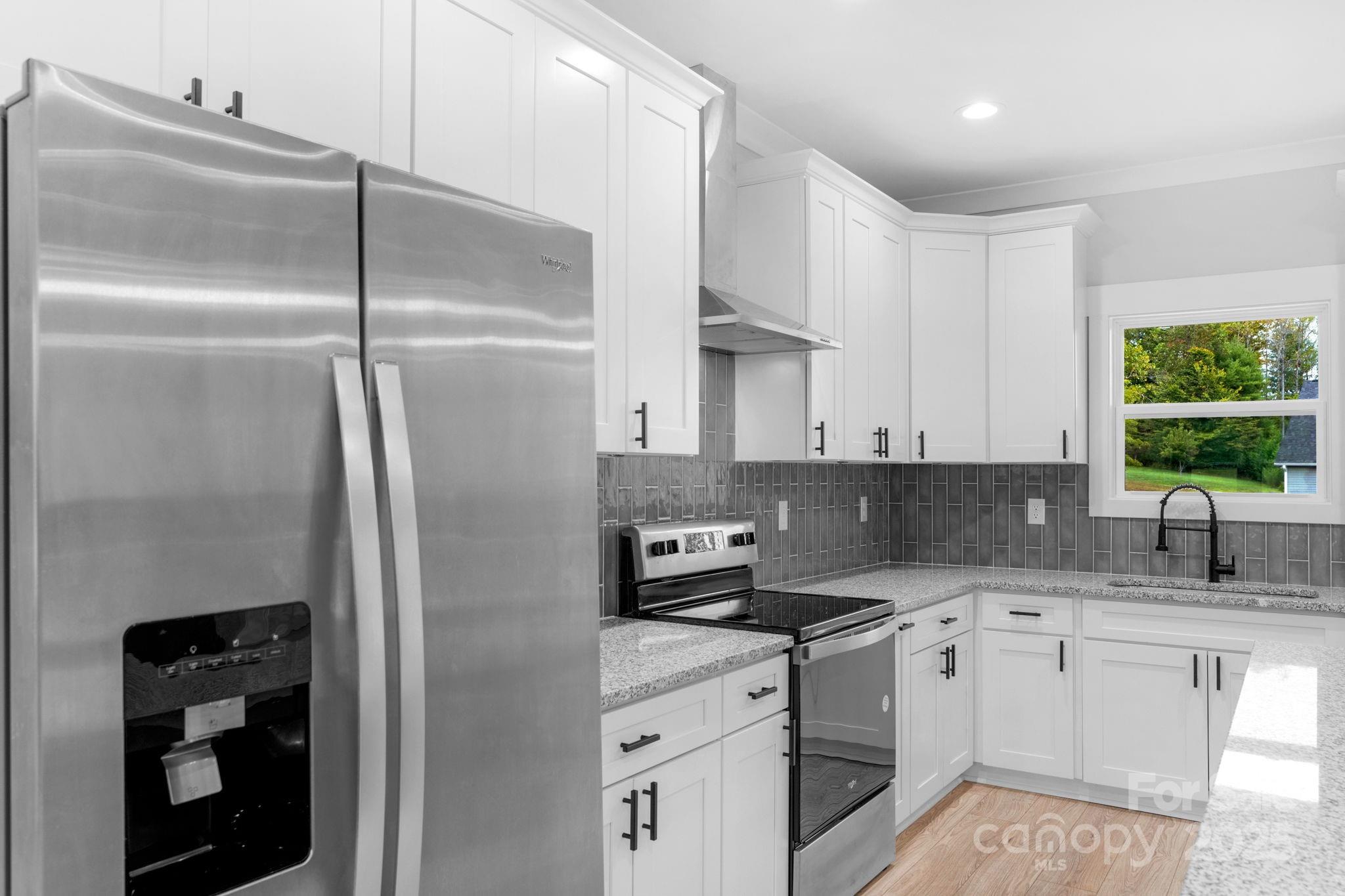 142 Crystal Heights Drive — Hendersonville