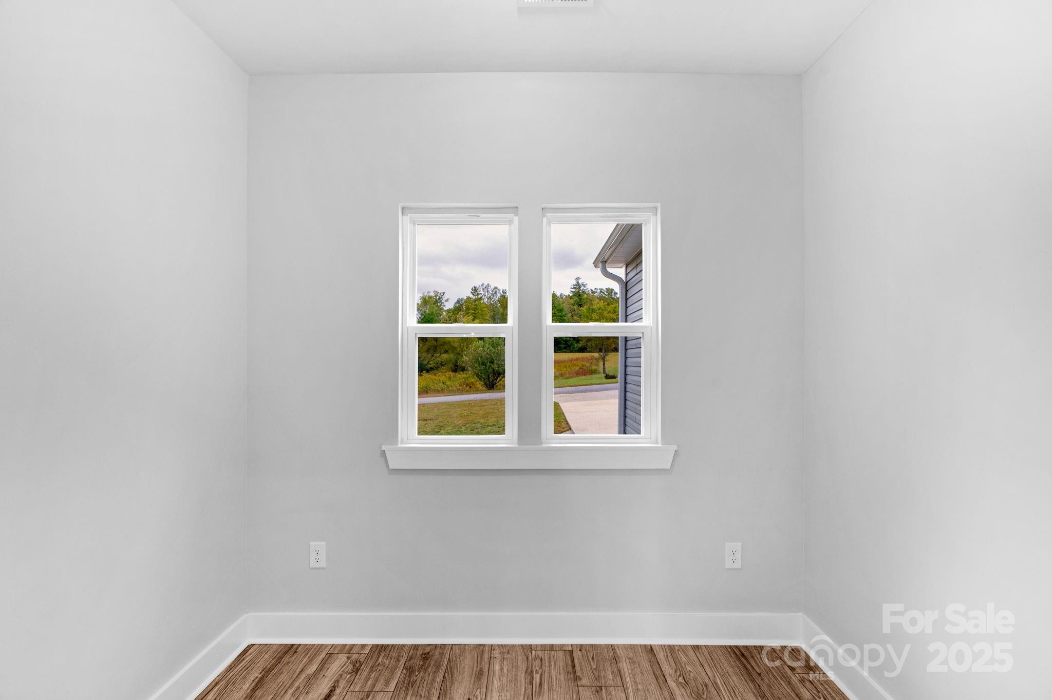 142 Crystal Heights Drive — Hendersonville