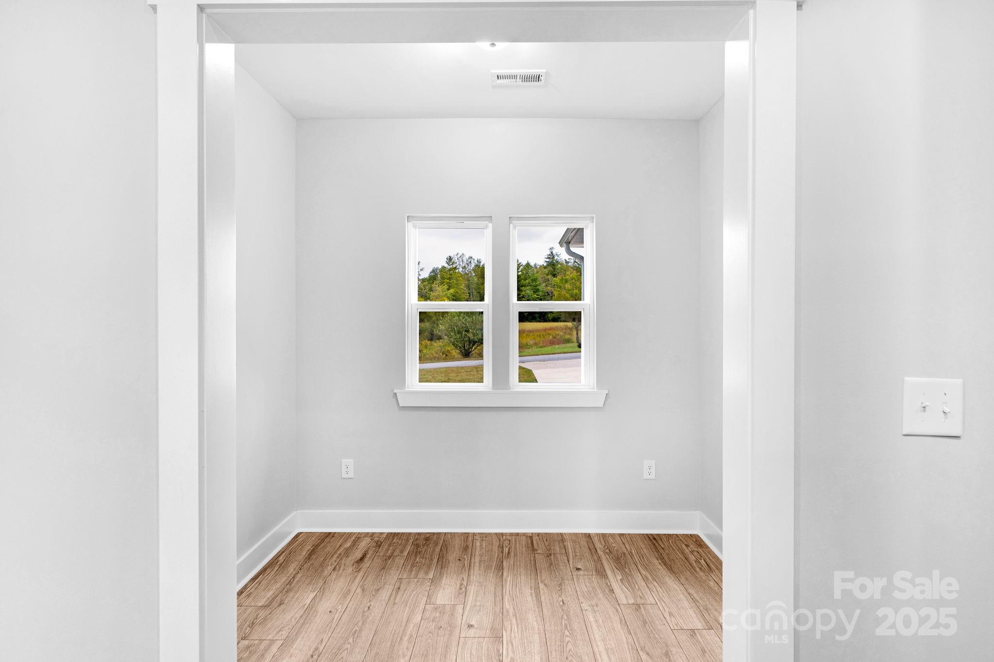 142 Crystal Heights Drive — Hendersonville