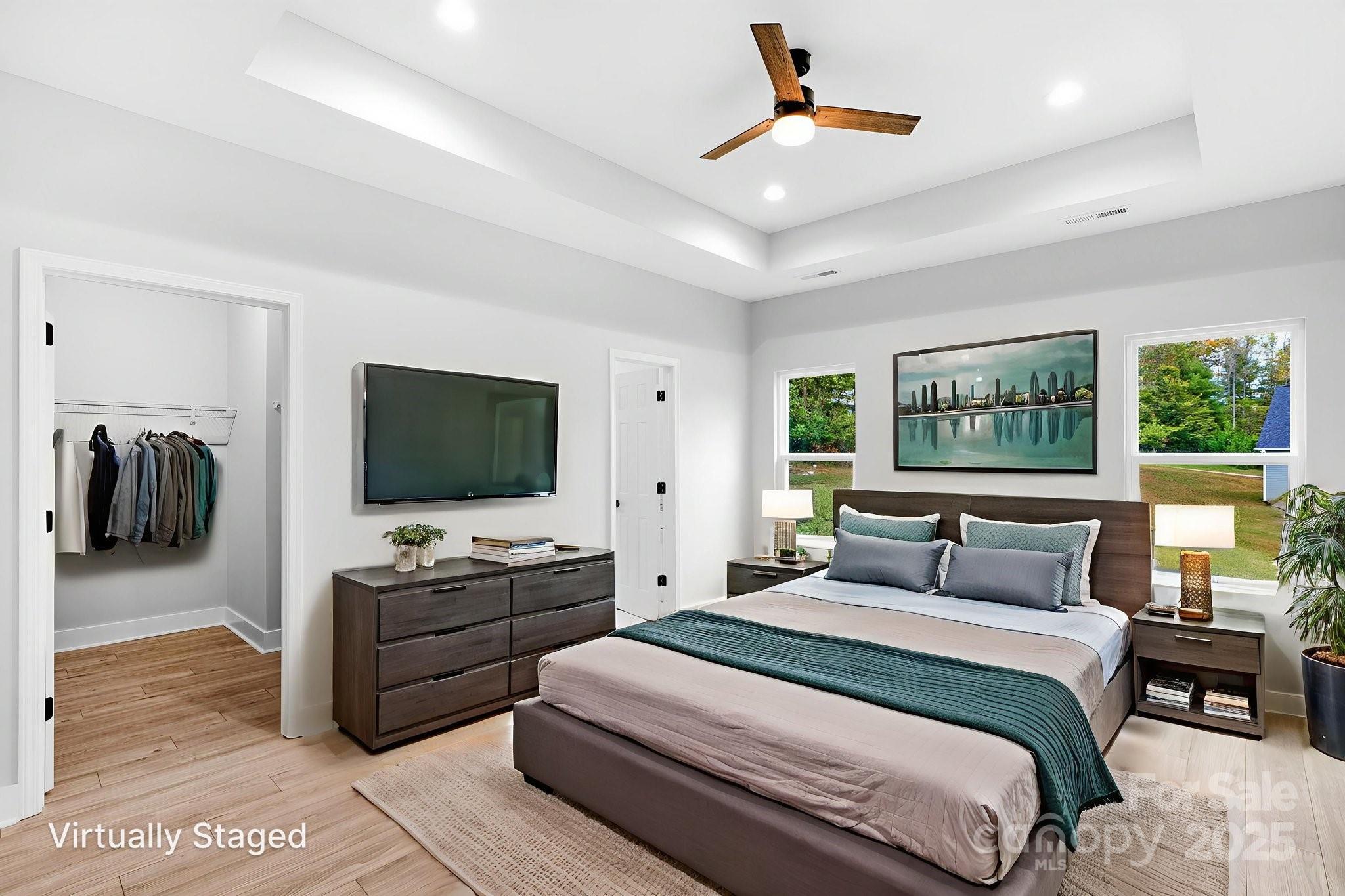 142 Crystal Heights Drive — Hendersonville