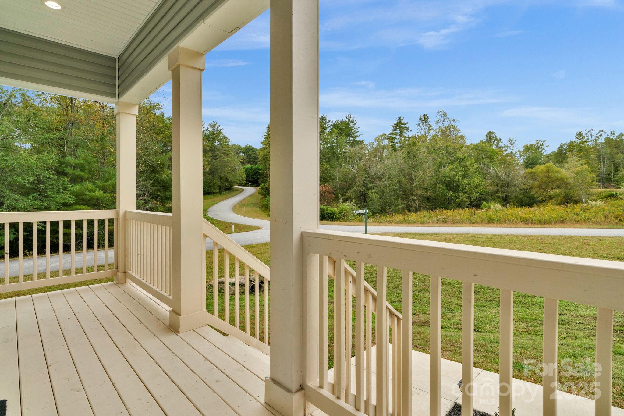 142 Crystal Heights Drive — Hendersonville