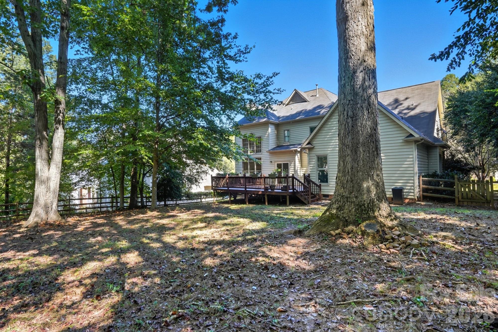 8016 Painted Pony Court — Charlotte