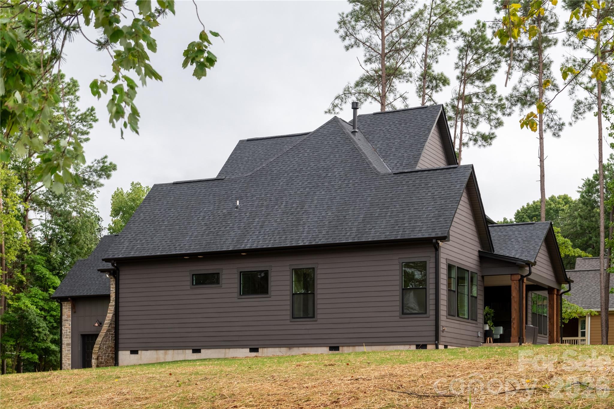 4488 Mirror Lake Drive — Catawba
