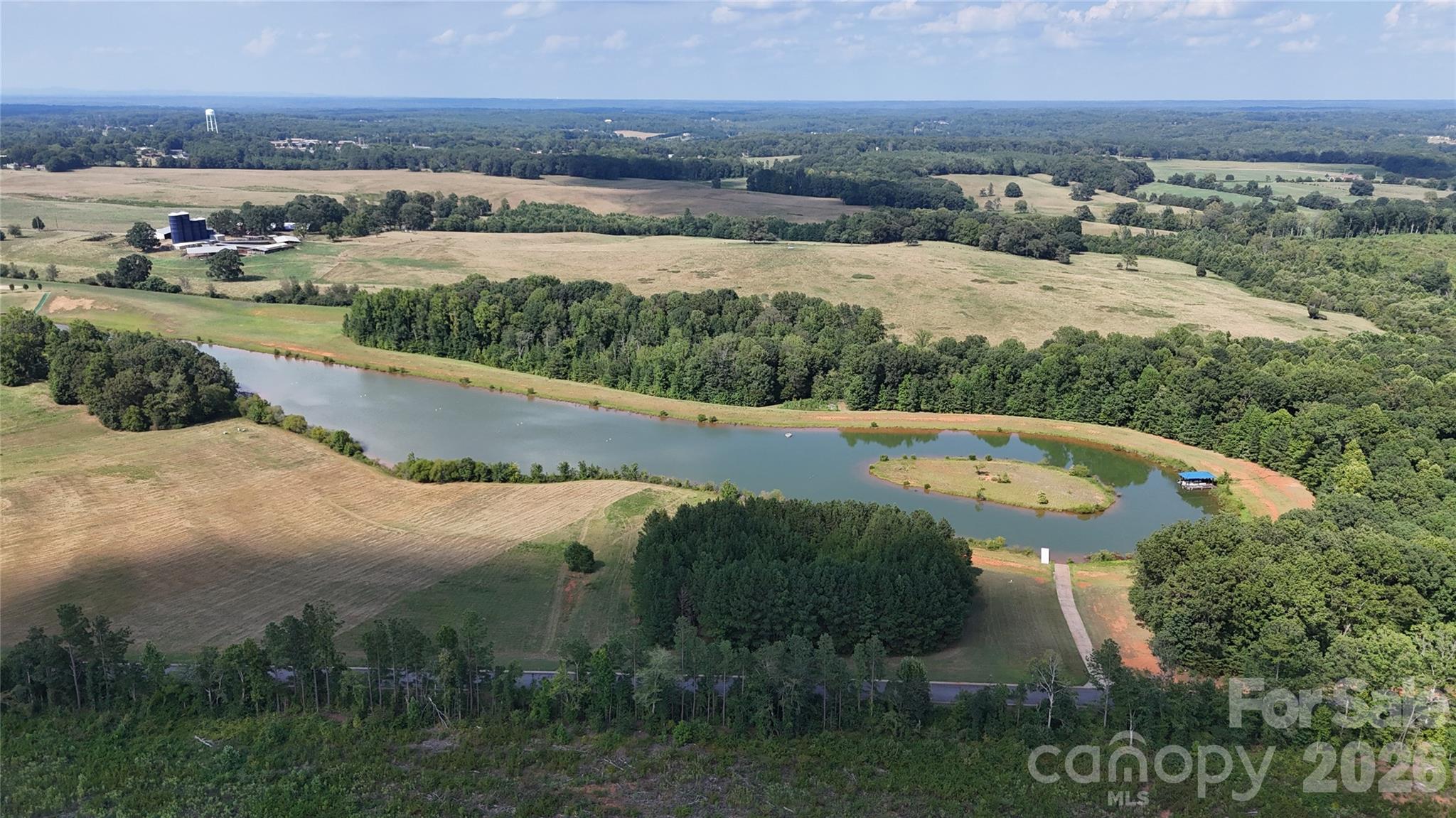 4488 Mirror Lake Drive — Catawba