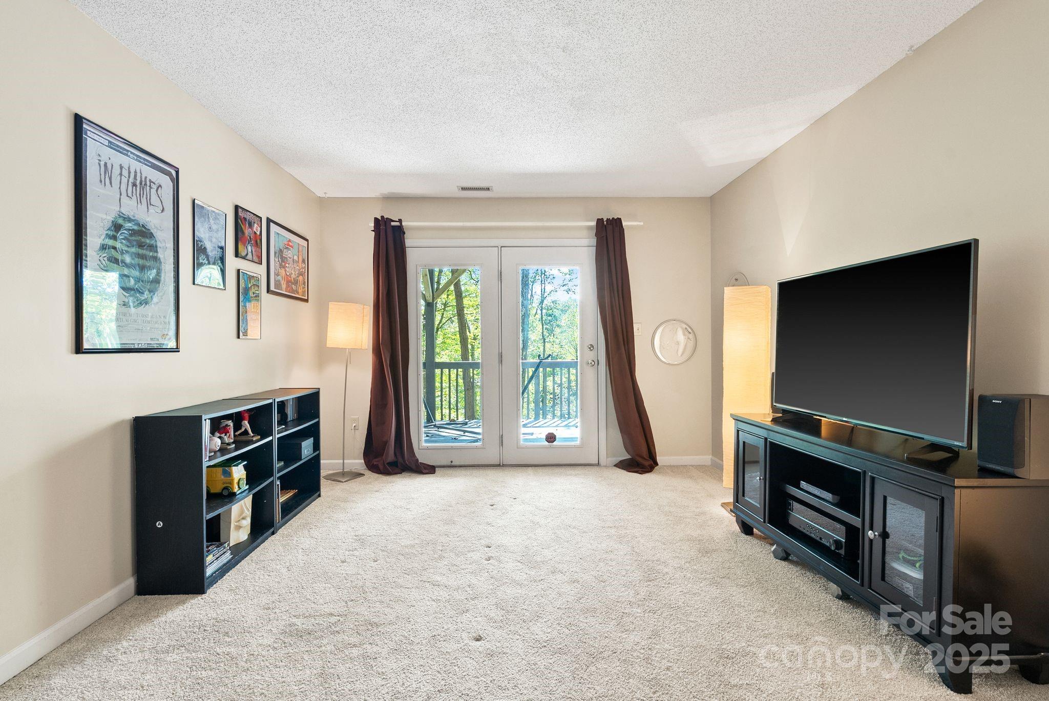 28 Foxberry Drive — Arden