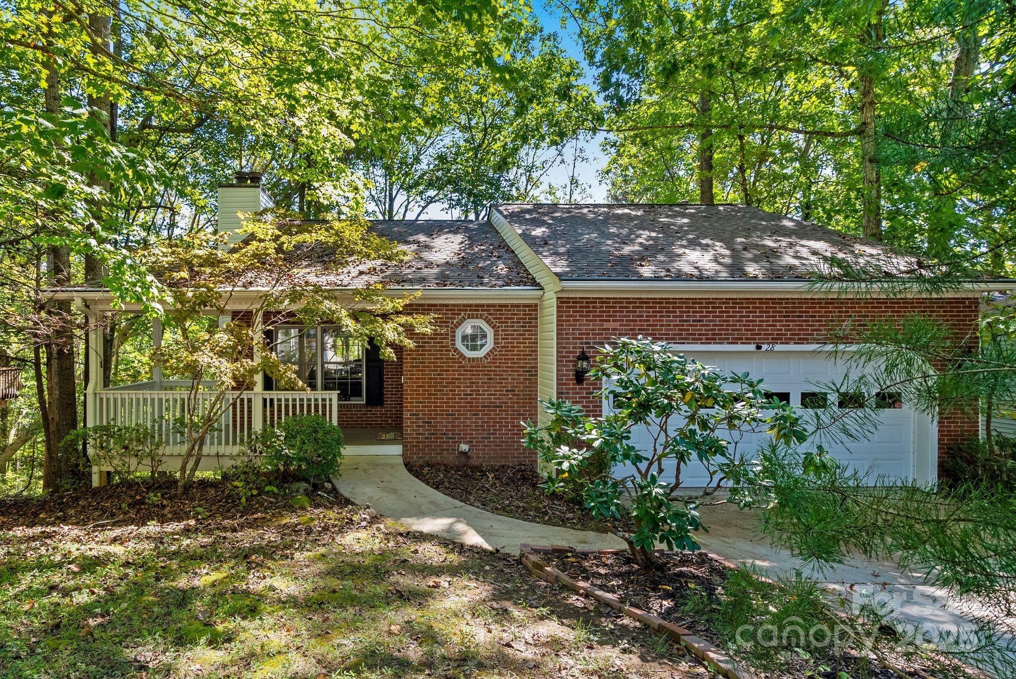 28 Foxberry Drive — Arden
