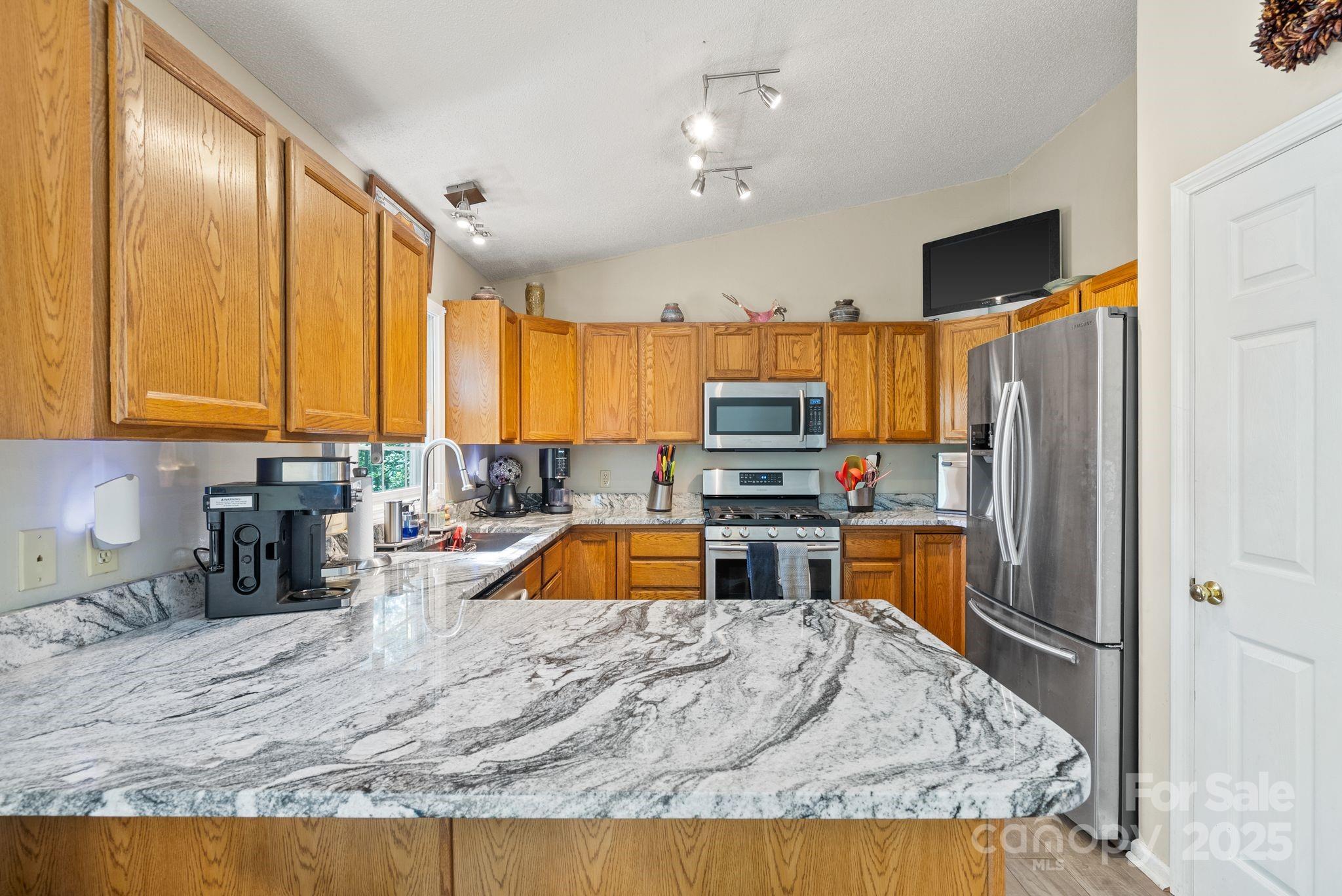 28 Foxberry Drive — Arden