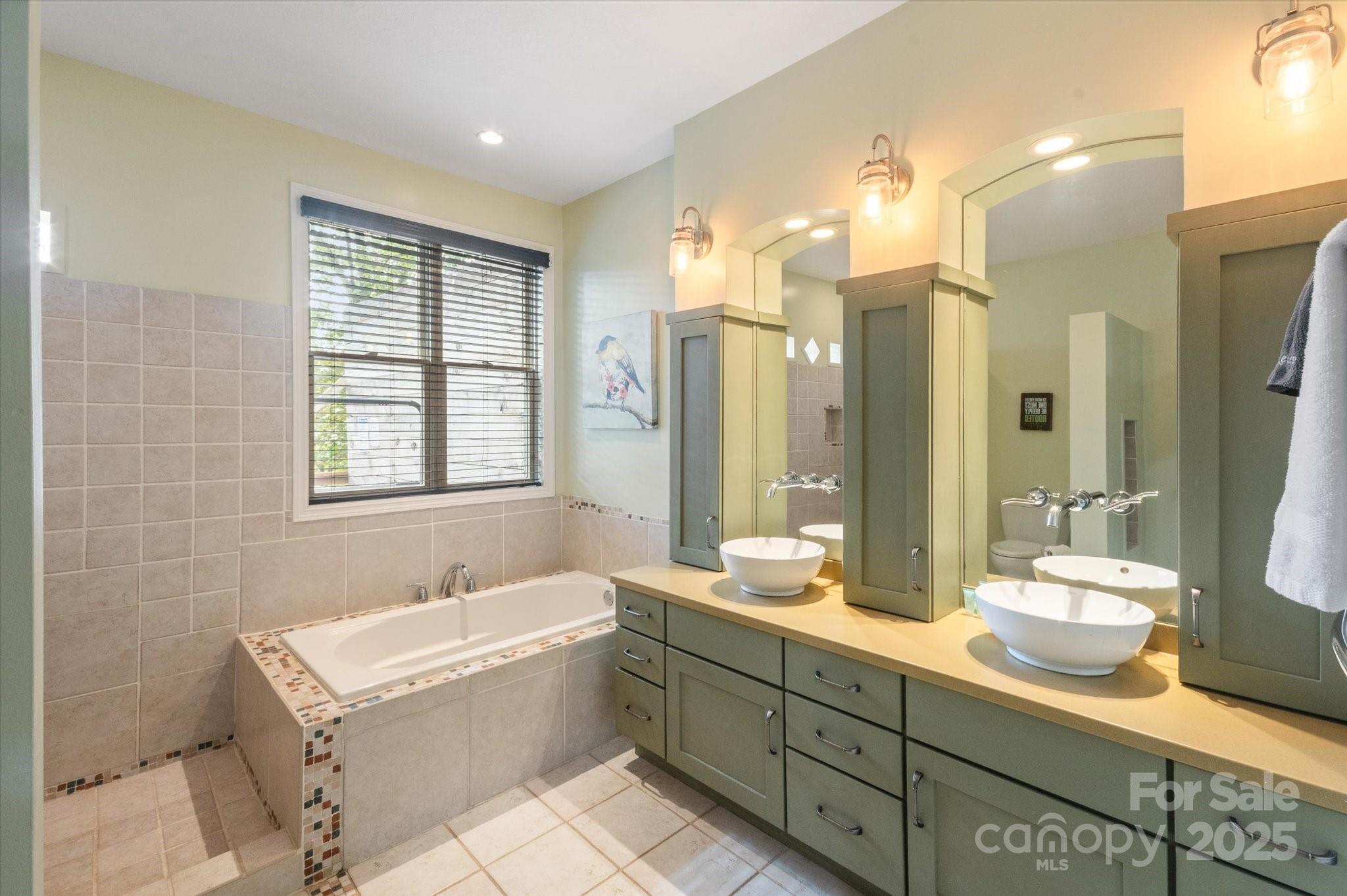 94 Davey Crockett Road — Fairview