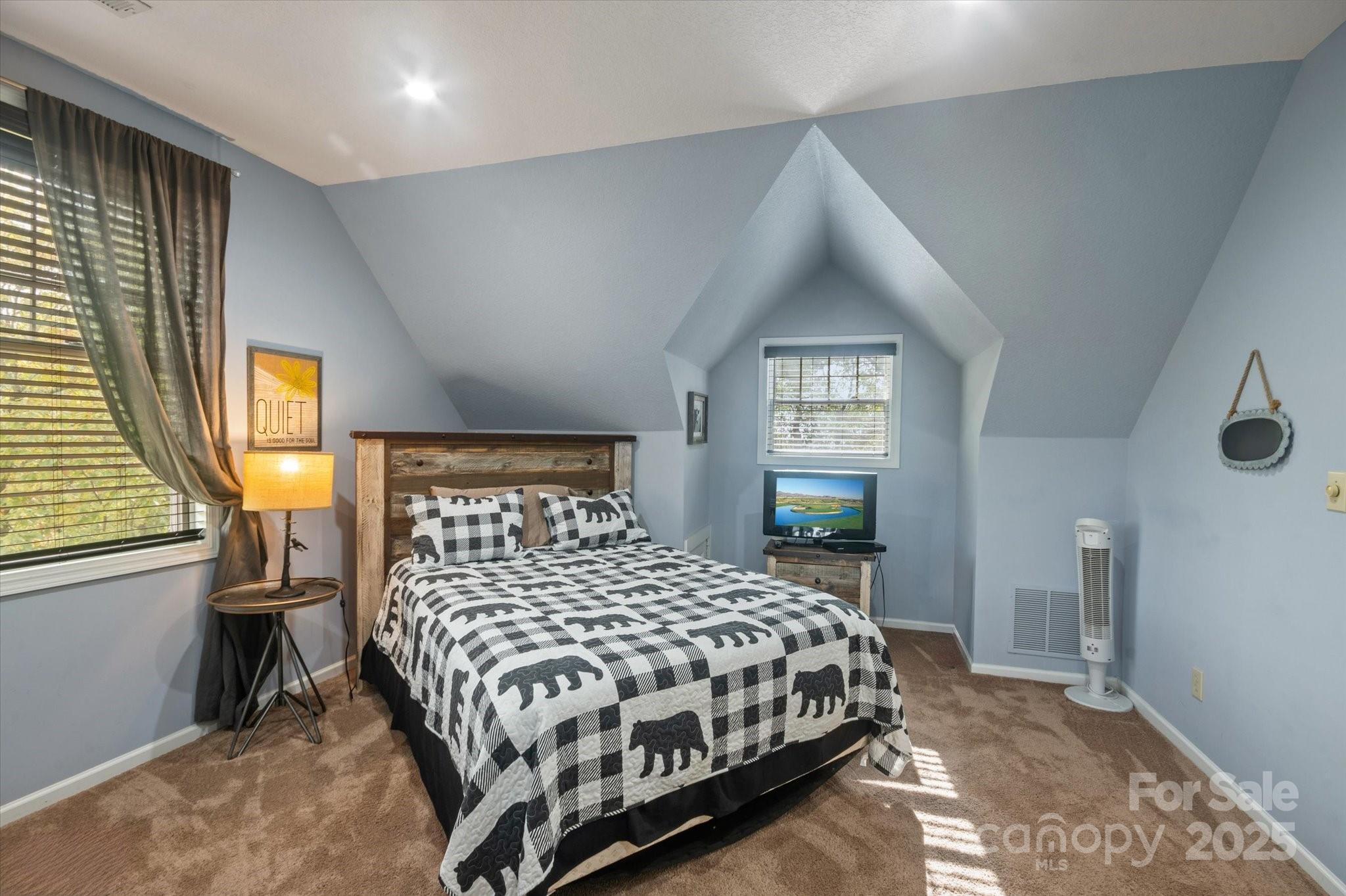 94 Davey Crockett Road — Fairview