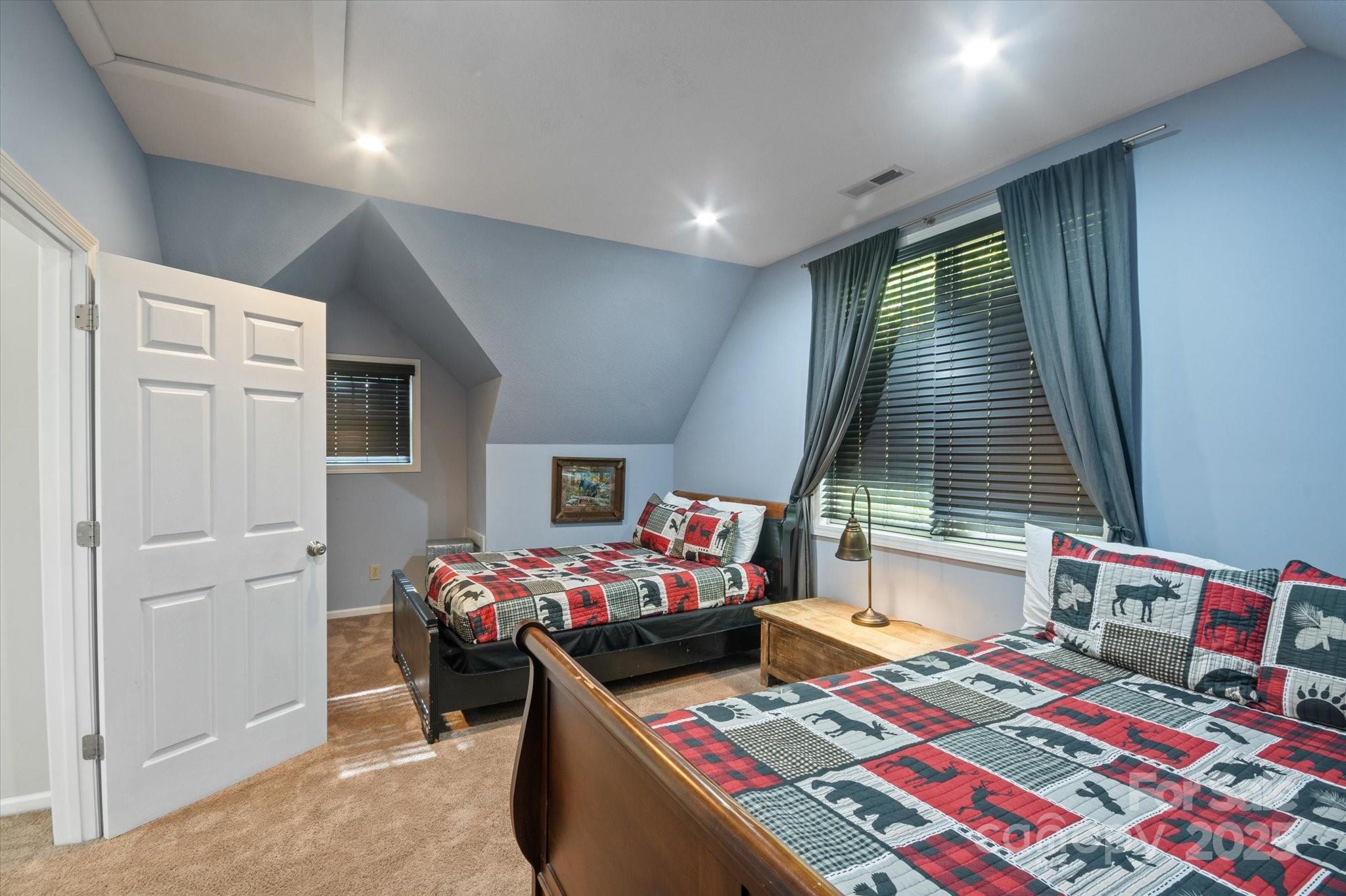 94 Davey Crockett Road — Fairview