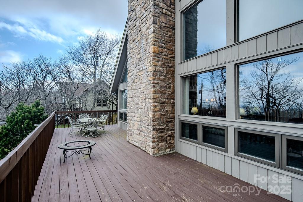 130 Skiway Circle — Beech Mountain