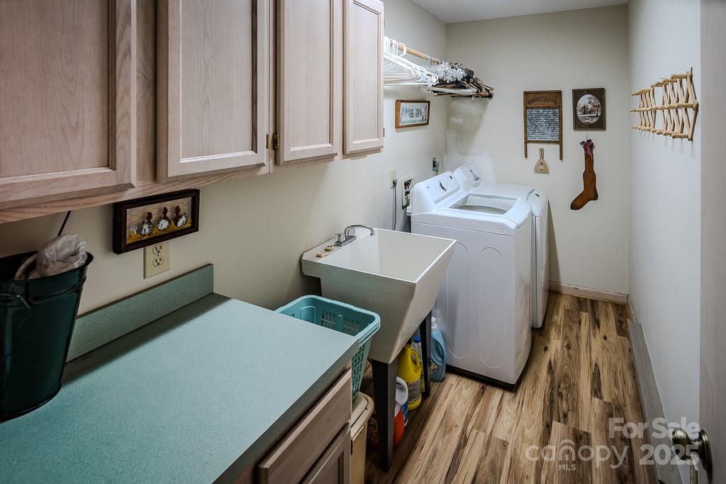 130 Skiway Circle — Beech Mountain