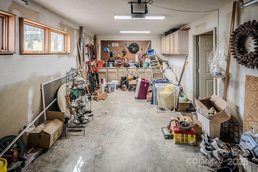 130 Skiway Circle — Beech Mountain