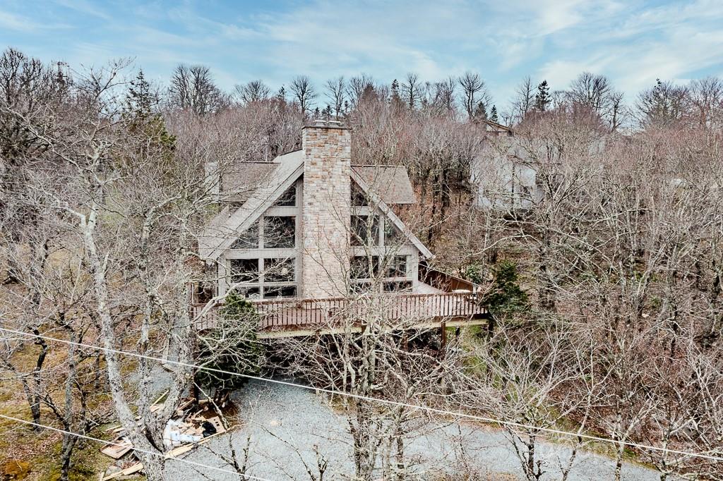 130 Skiway Circle — Beech Mountain