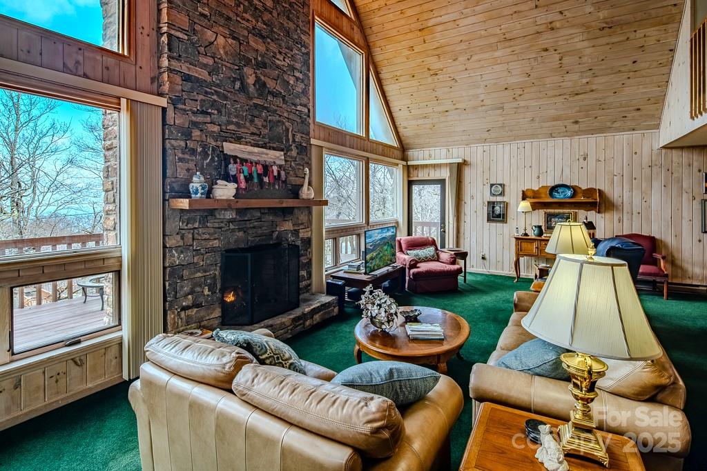 130 Skiway Circle — Beech Mountain