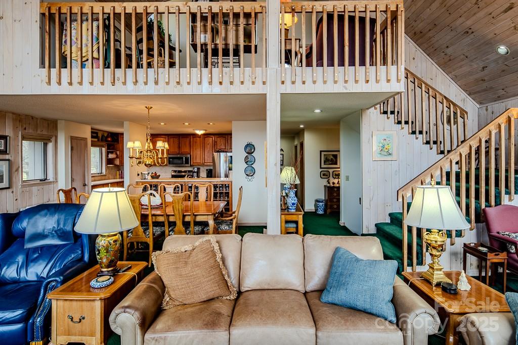 130 Skiway Circle — Beech Mountain