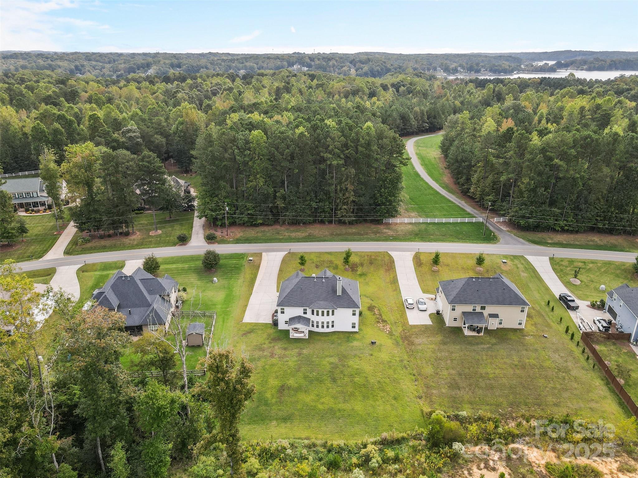 2633 Lakefront Drive — Belmont