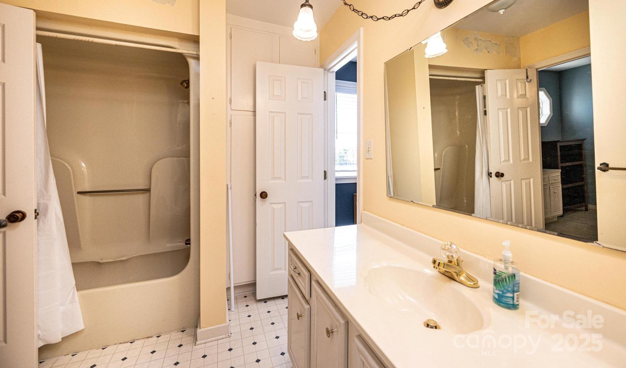 10 Riverview Circle — Granite Falls