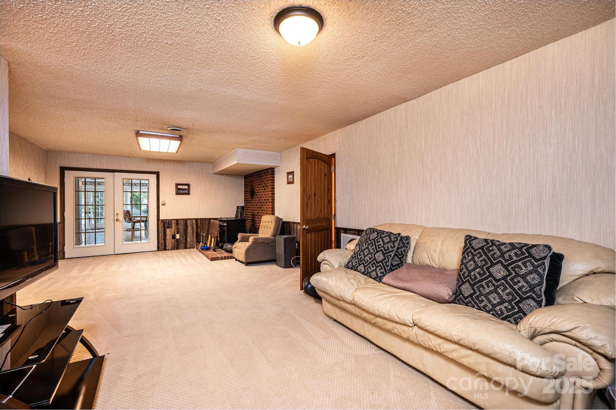 10 Riverview Circle — Granite Falls