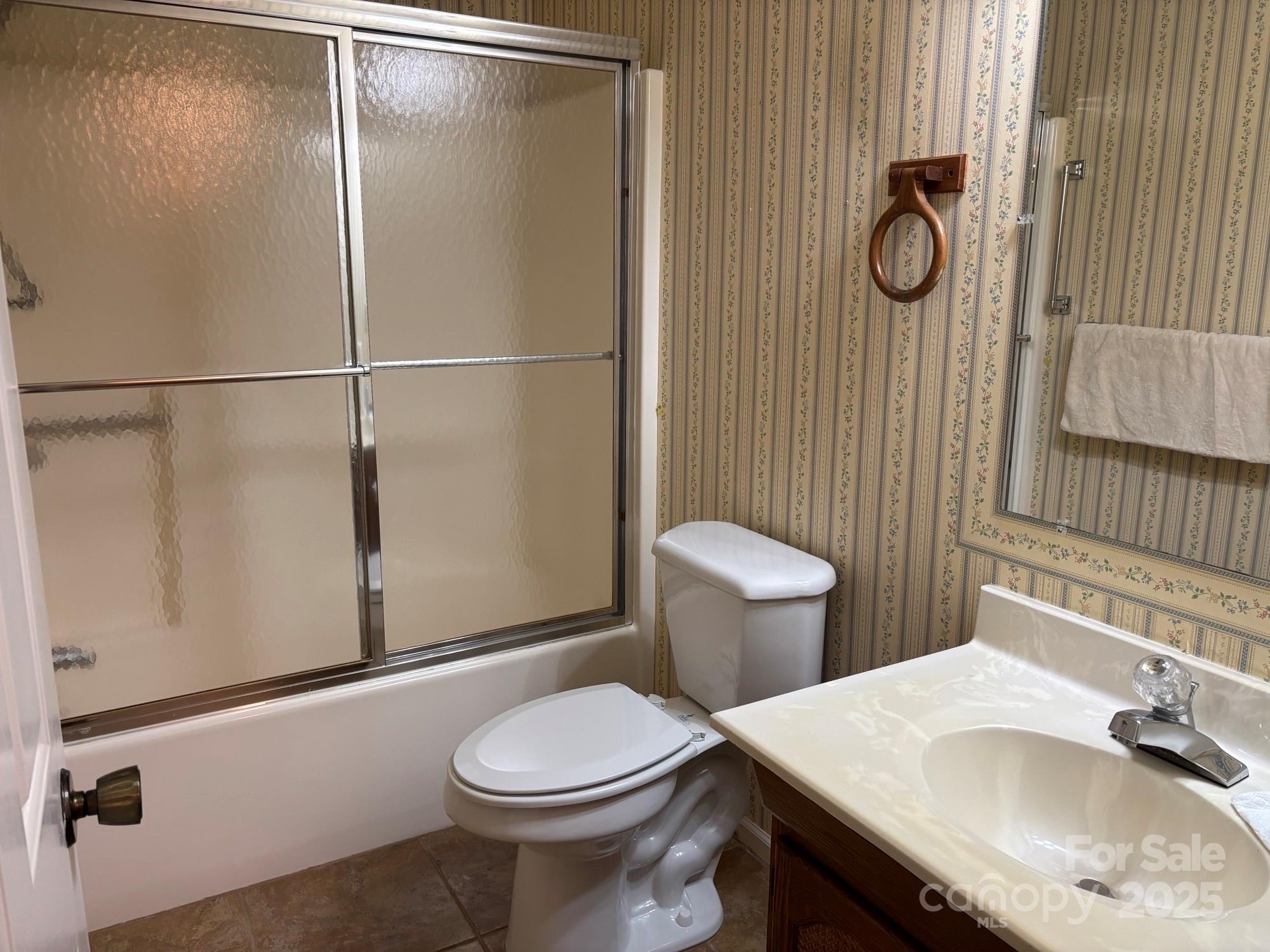 655 Overlook Drive #C — Spruce Pine