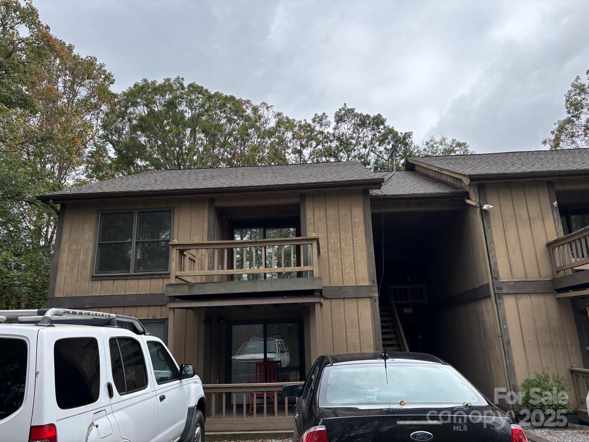 655 Overlook Drive #C — Spruce Pine
