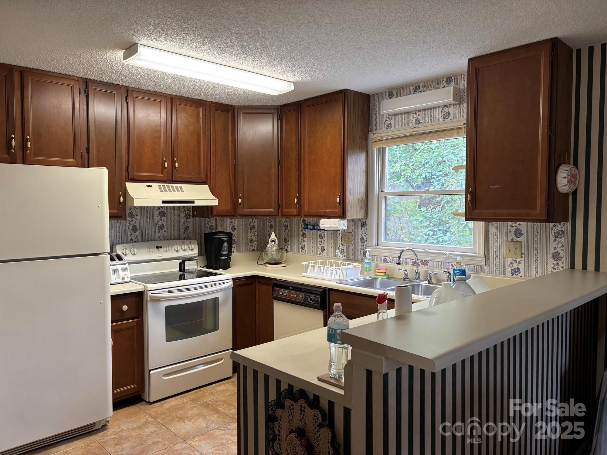 655 Overlook Drive #C — Spruce Pine