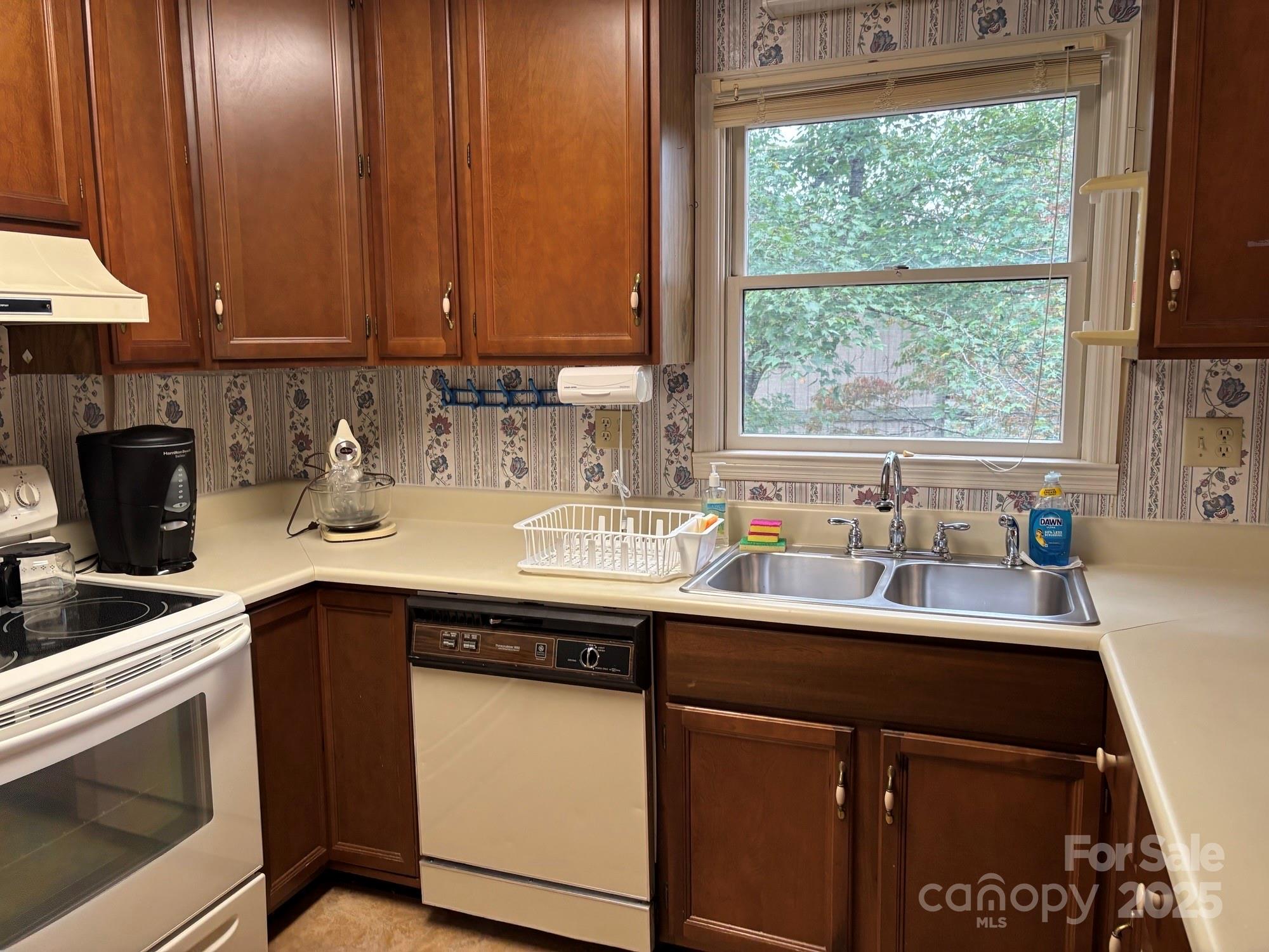 655 Overlook Drive #C — Spruce Pine