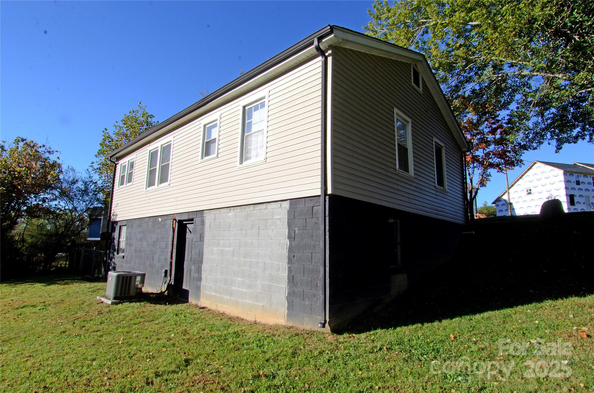 231 Stroud Street — Marion