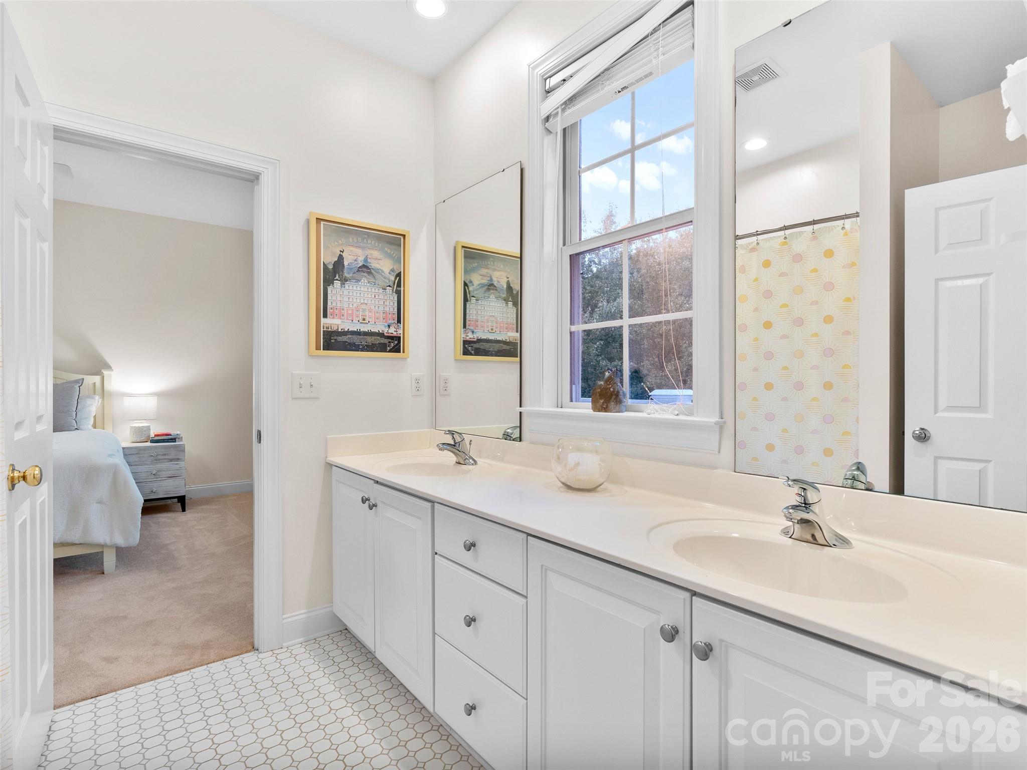 36 White Ash Drive — Asheville